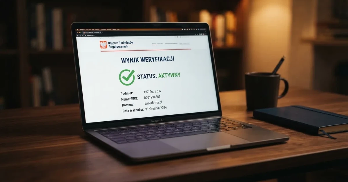 Zbliżenie ekranu z wynikiem wyszukiwania certyfikatu licencji na oficjalnym portalu regulatora, z widocznym numerem licencji i statusem